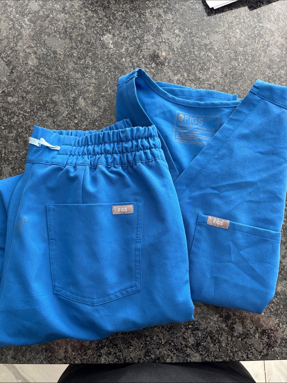 Figs Scrub Set